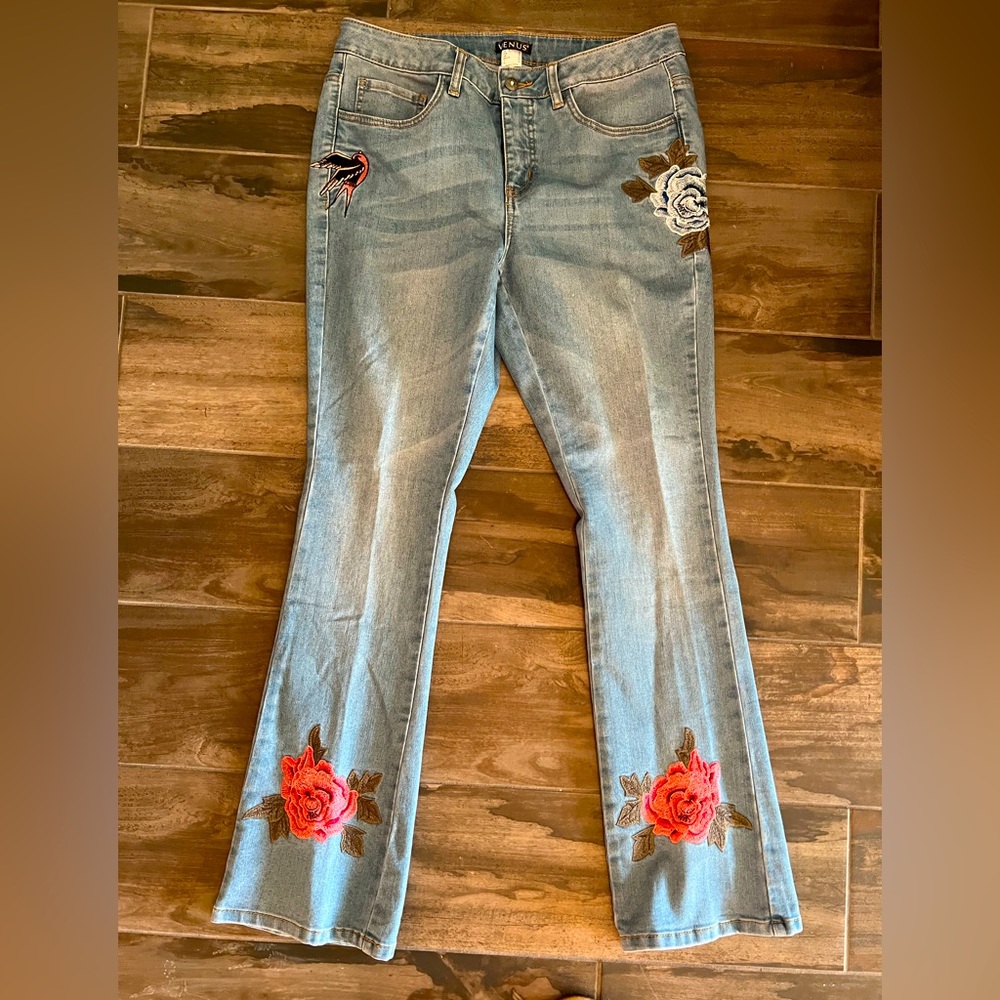 Venus Embroidered Jeans, Size 12